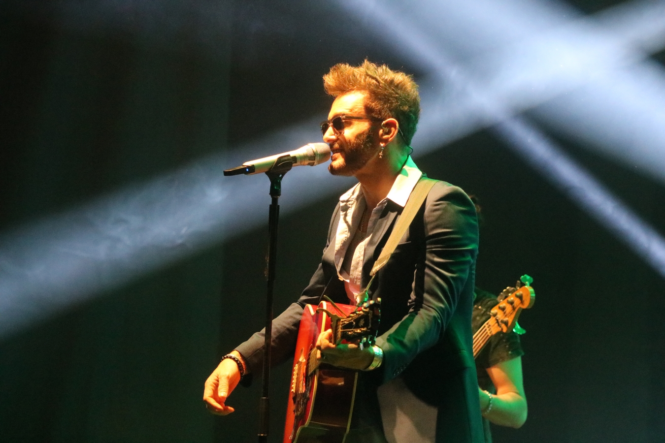 EL CALAFATE CELEBRÓ EL DÍA DE LA MADRE CON EL SHOW DE AXEL