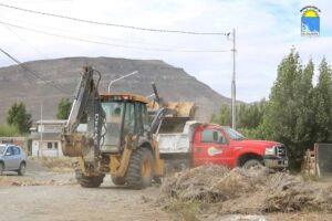 Lee más sobre el artículo Continúan los trabajos de limpieza por los barrios