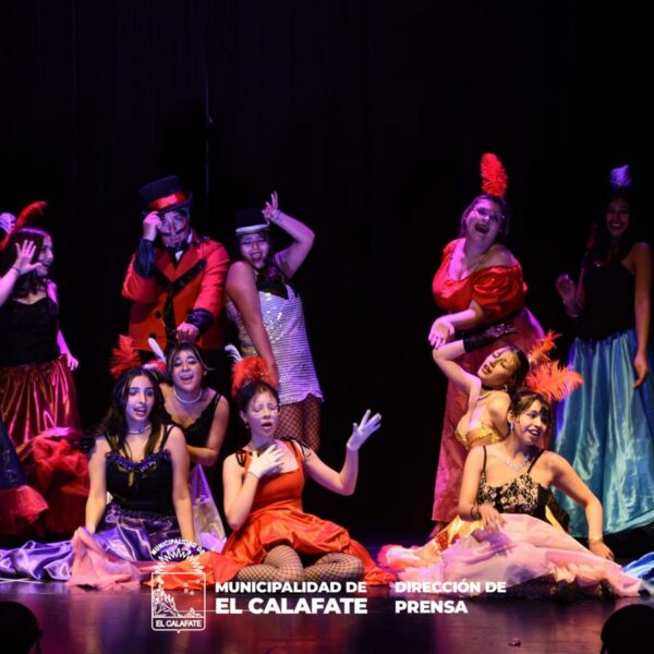 Gran convocatoria en la presentación de Moulin Rouge