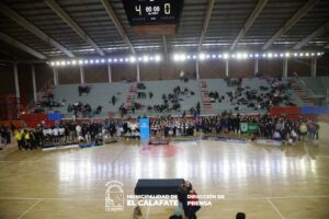 Lee más sobre el artículo El Calafate vivió una fiesta del hockey pista con el Campeonato Argentino