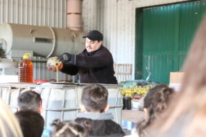 Lee más sobre el artículo Los más pequeños visitaron la Planta de Acopio “Eva Poulsen”