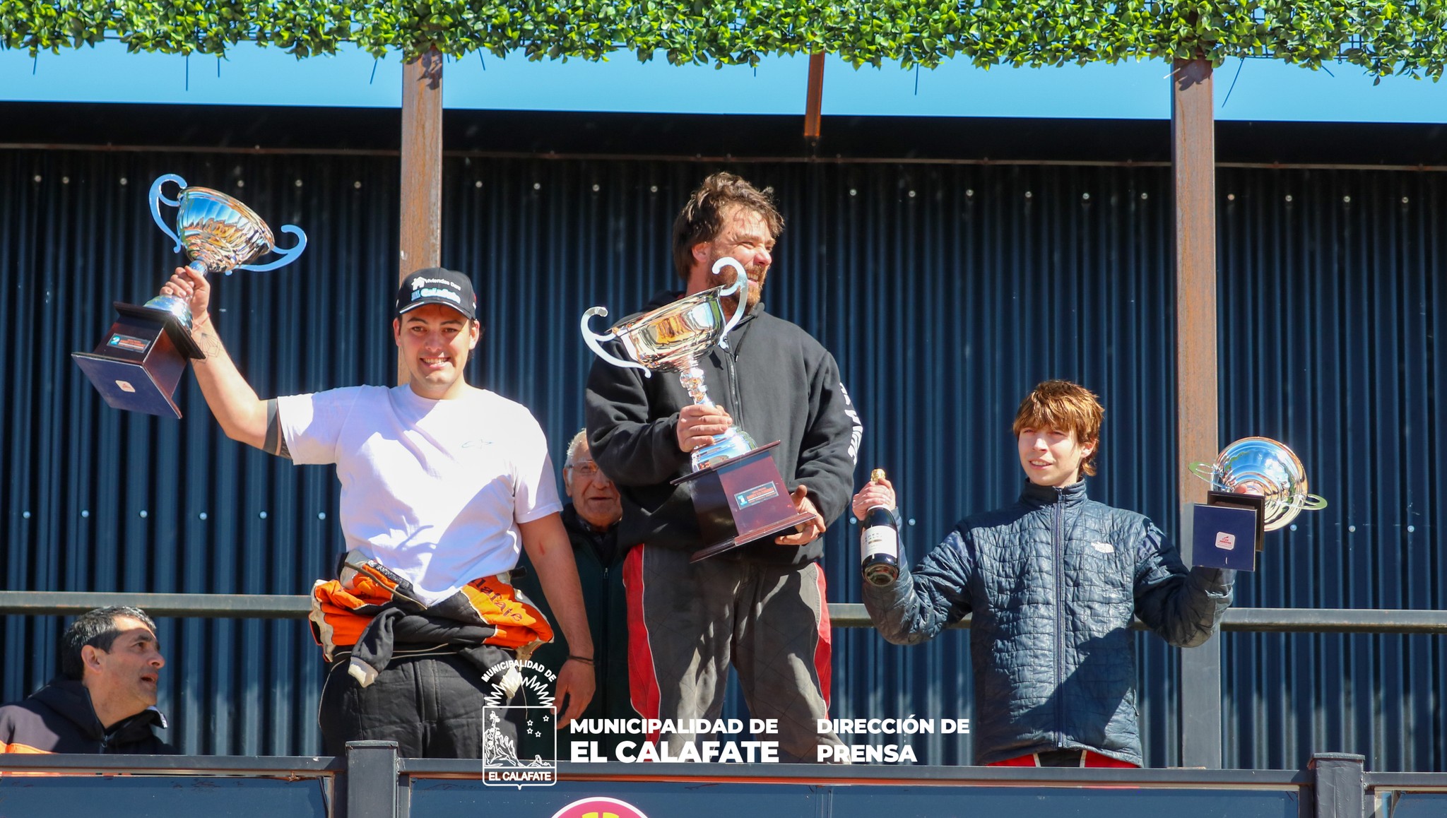 Lee más sobre el artículo Juan Manuel “Cholo” Fernández se consagró campeón 2025 de la 800cc