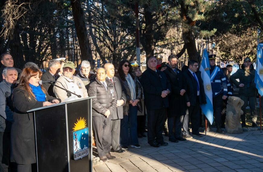EL CALAFATE CONMEMORÓ UN NUEVO ANIVERSARIO DE LA INDEPENDENCIA DE LA PATRIA